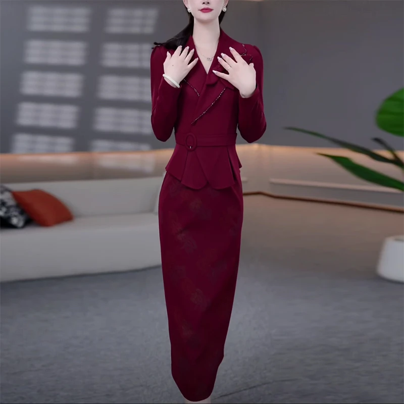 优雅时尚气质新中式修身连衣裙秋季女款爆款2025新款红色连衣裙女