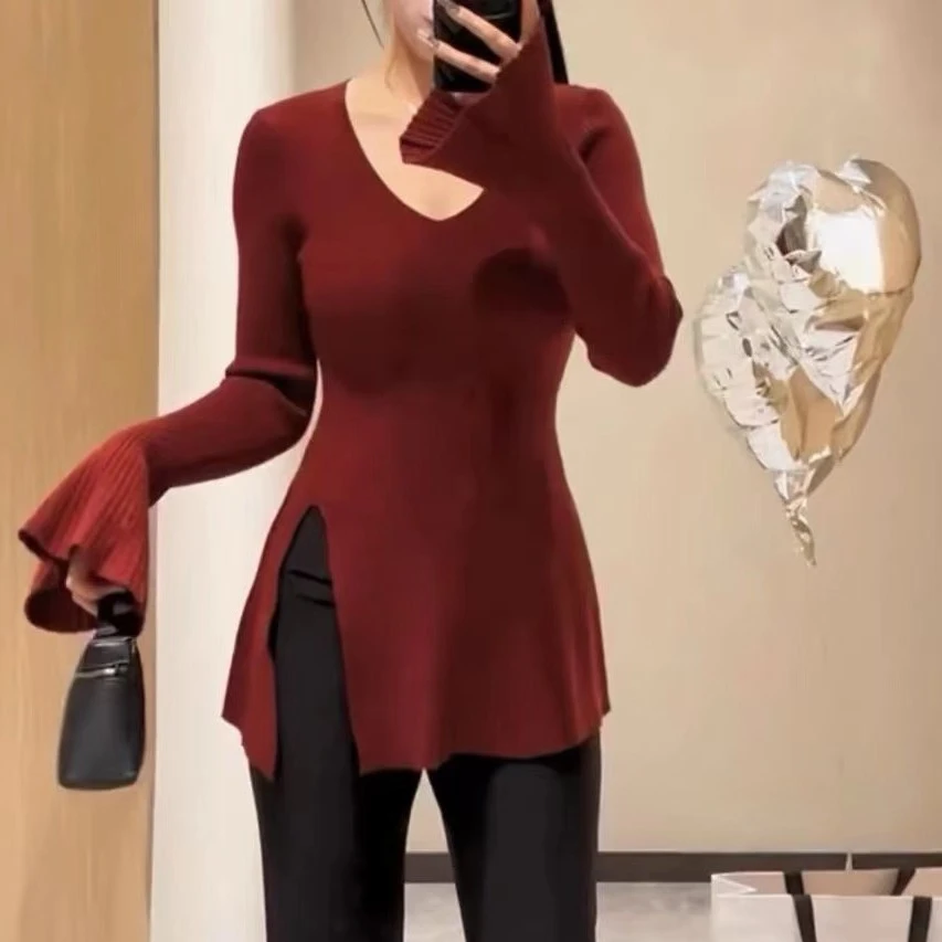 新款气质开叉设计上衣180