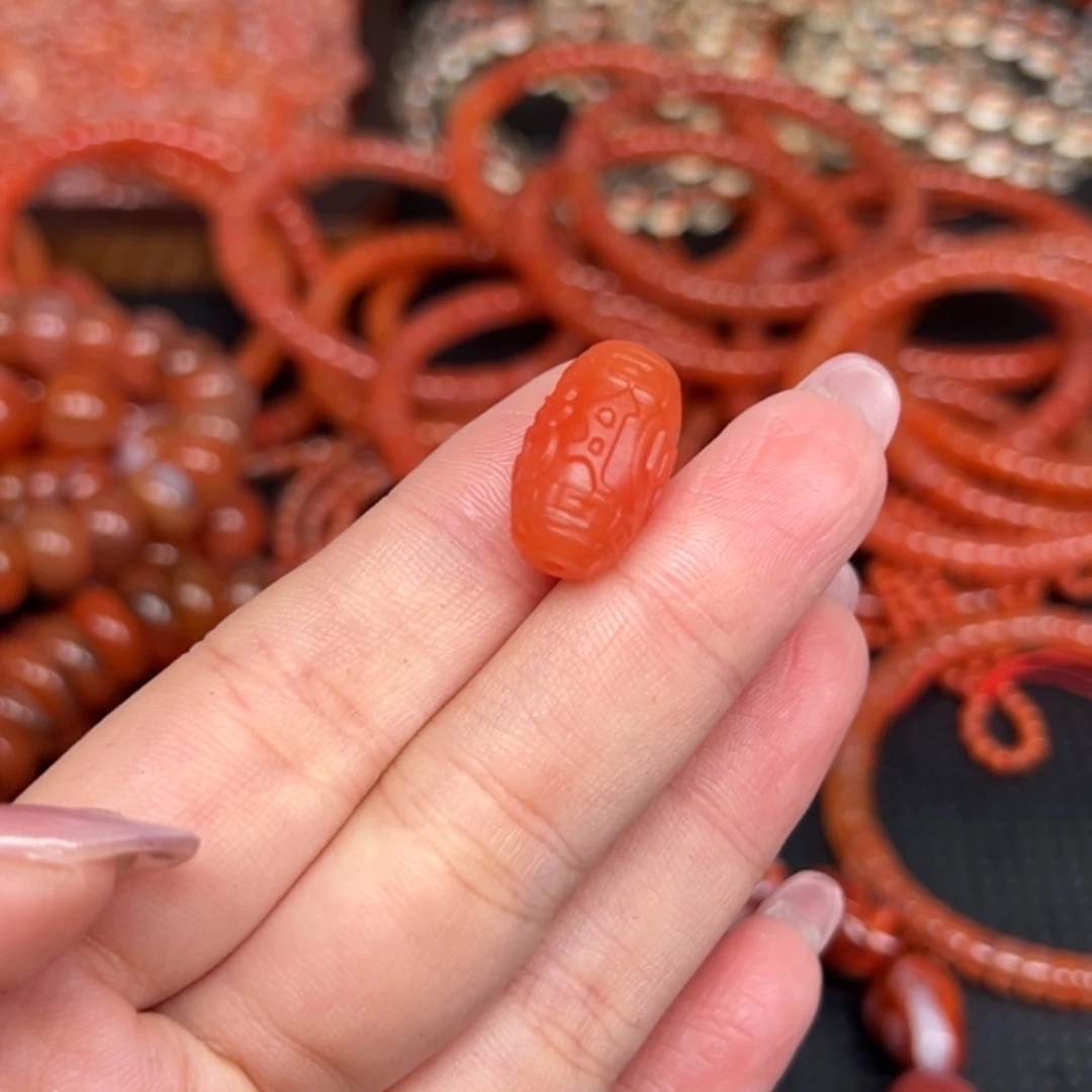 北***鼻南红玛瑙未镶嵌吊坠(不含链)