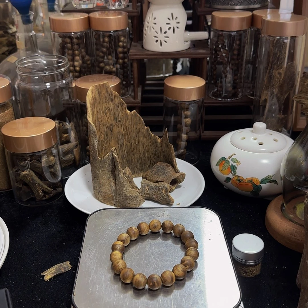 沉香碎屑沉香精品乌身花珠10.8克