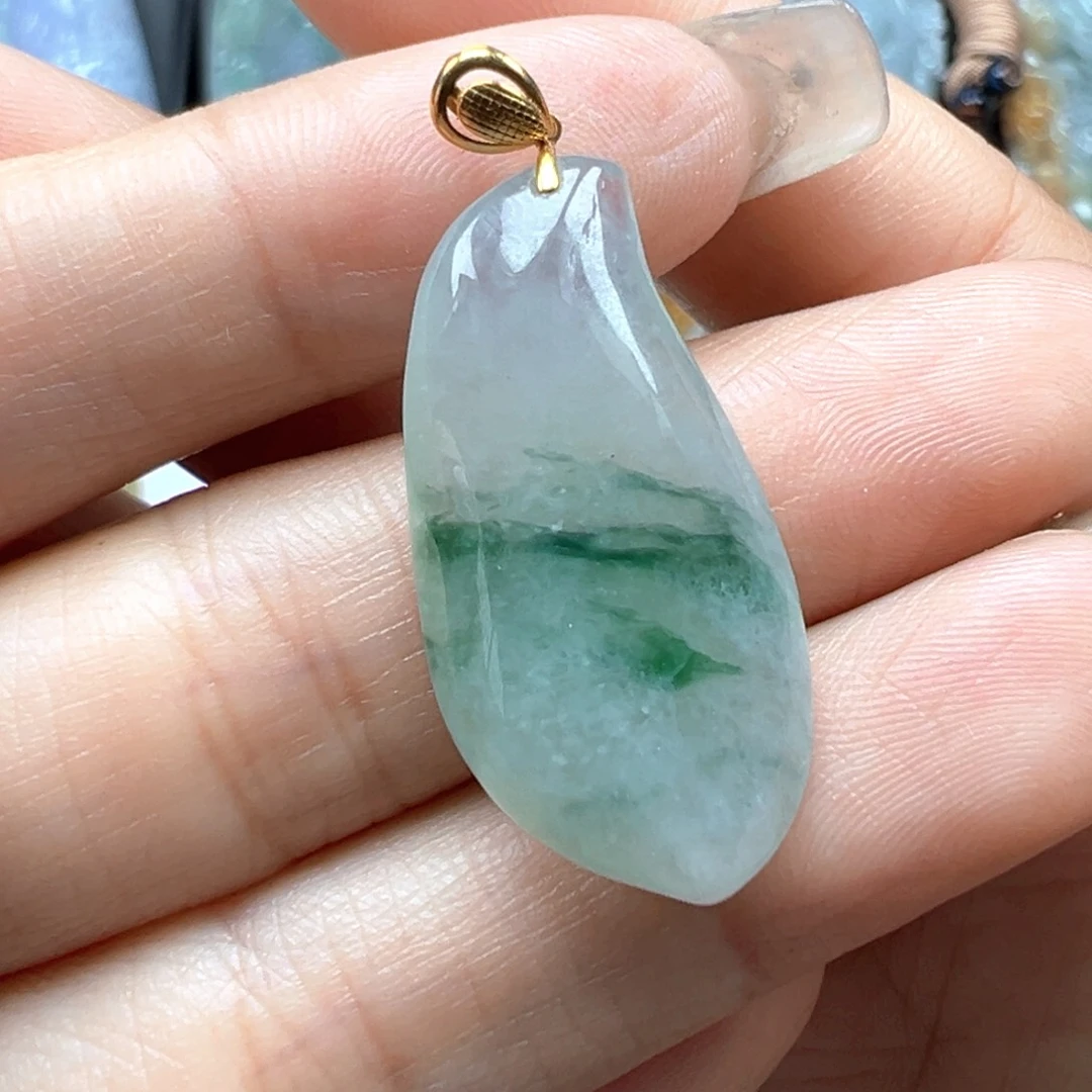 翡翠颈饰18K金镶嵌瓜