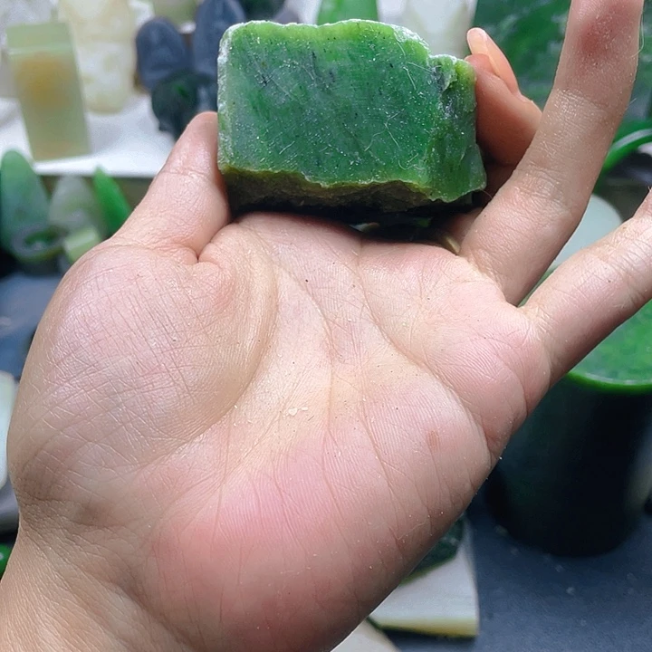 和田玉未镶嵌珠宝半成品