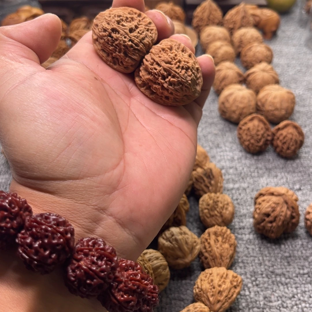 把件文玩核桃南疆黄