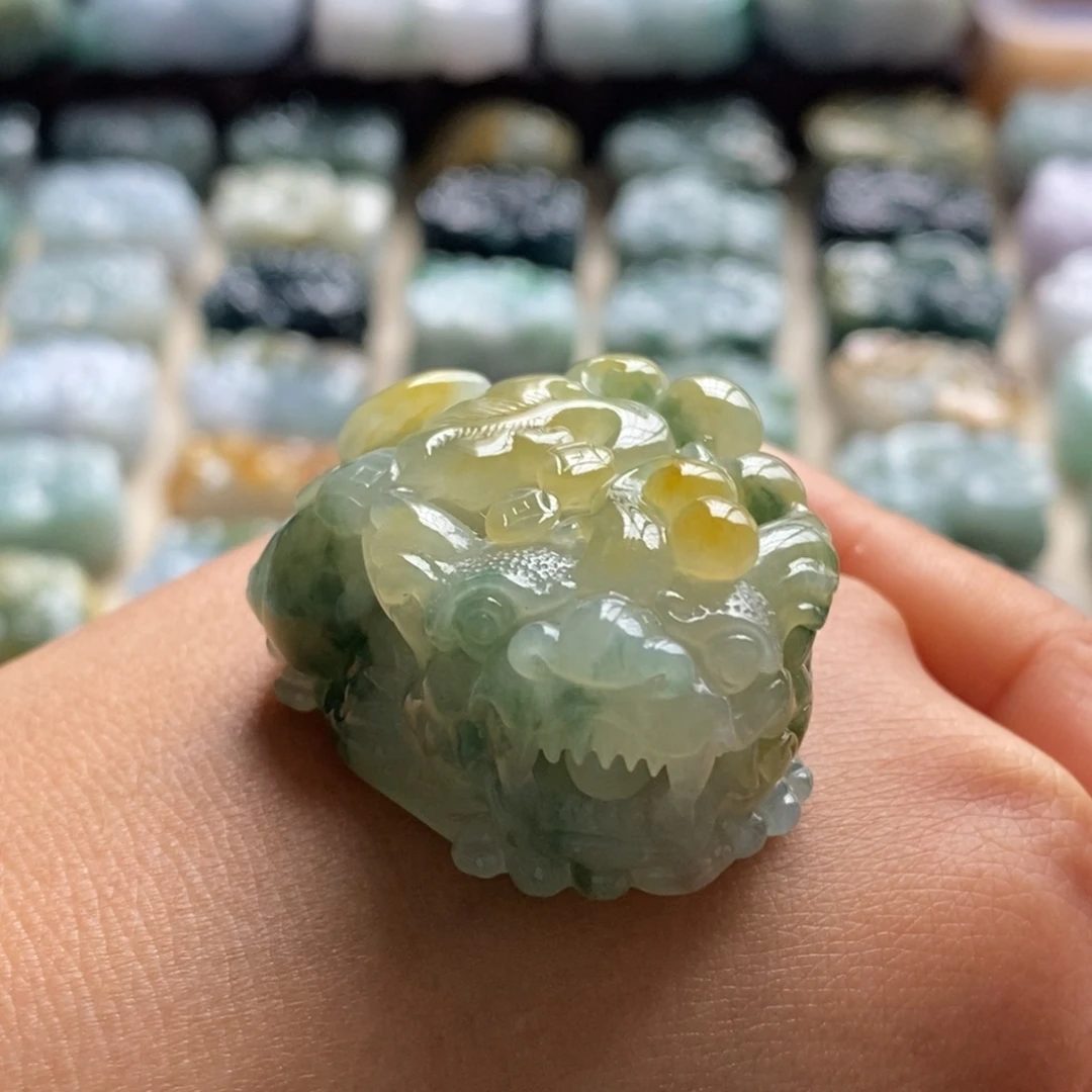 翡翠未镶嵌颈饰天然翡翠貔貅吊坠