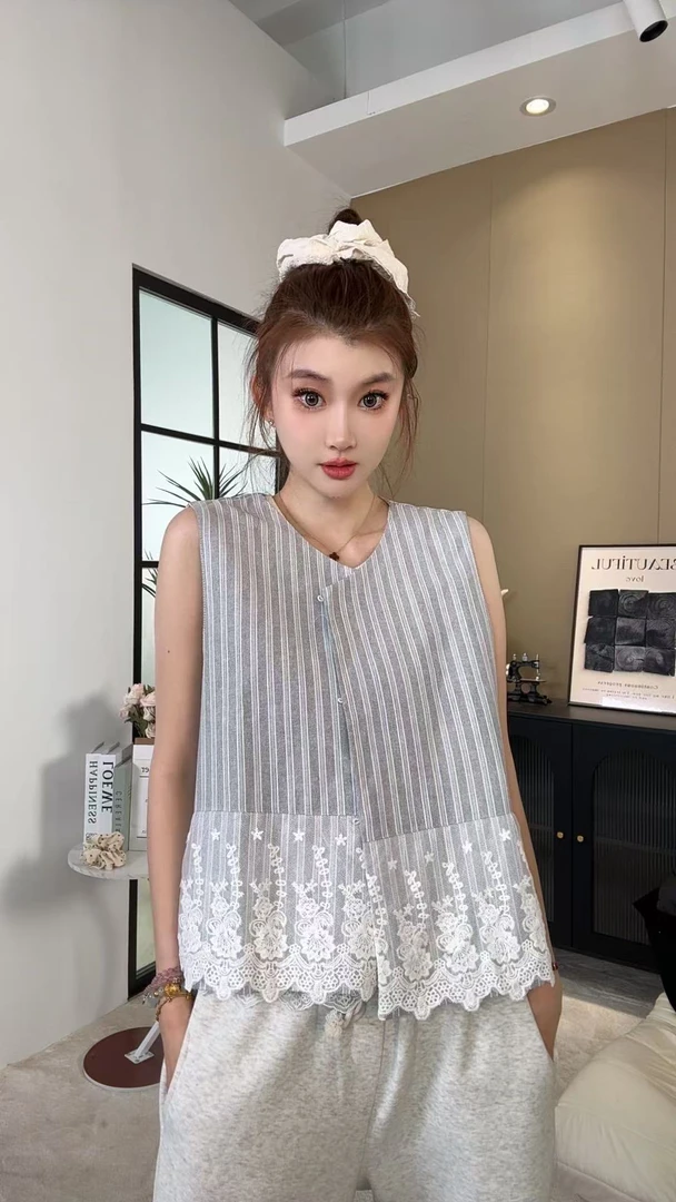 时尚气质蕾丝拼接马甲2025新款