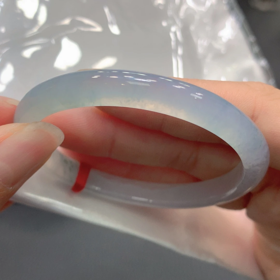 翡翠未镶嵌手镯贵妃9号