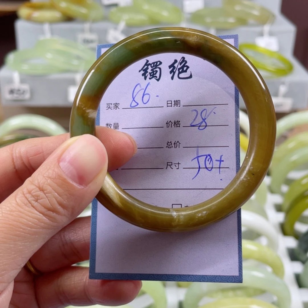 【闪购商品】蛇纹石玉手镯未镶嵌
