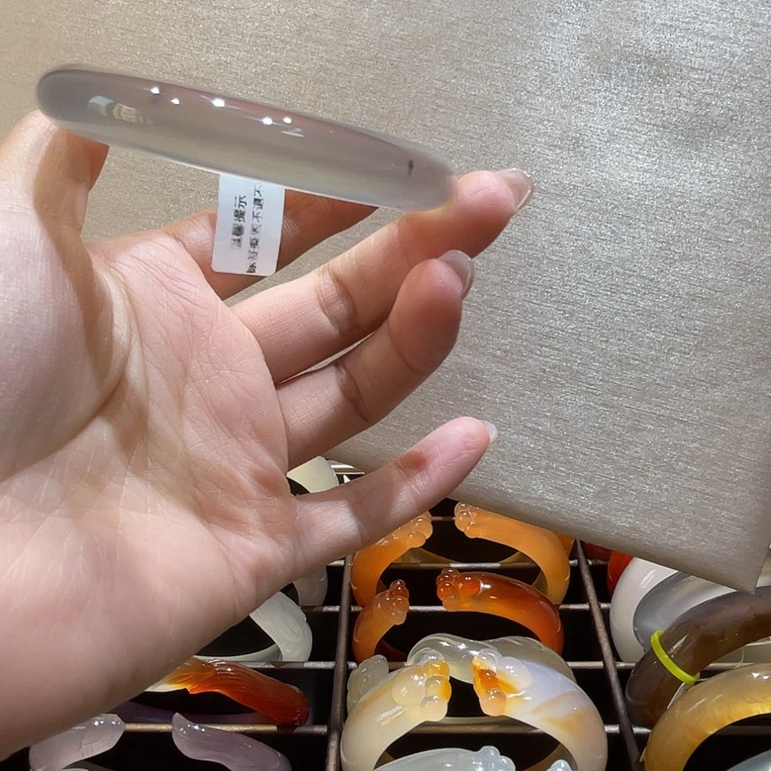 玛瑙/玉髓未镶嵌手镯