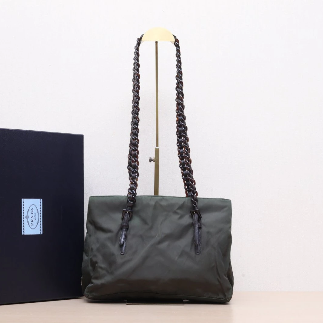 95新 Prada/普拉达 活动黑黑 尼龙 无 亚克力链条 Tote单肩包
