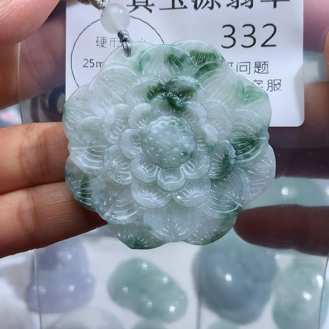 翡翠未镶嵌颈饰332