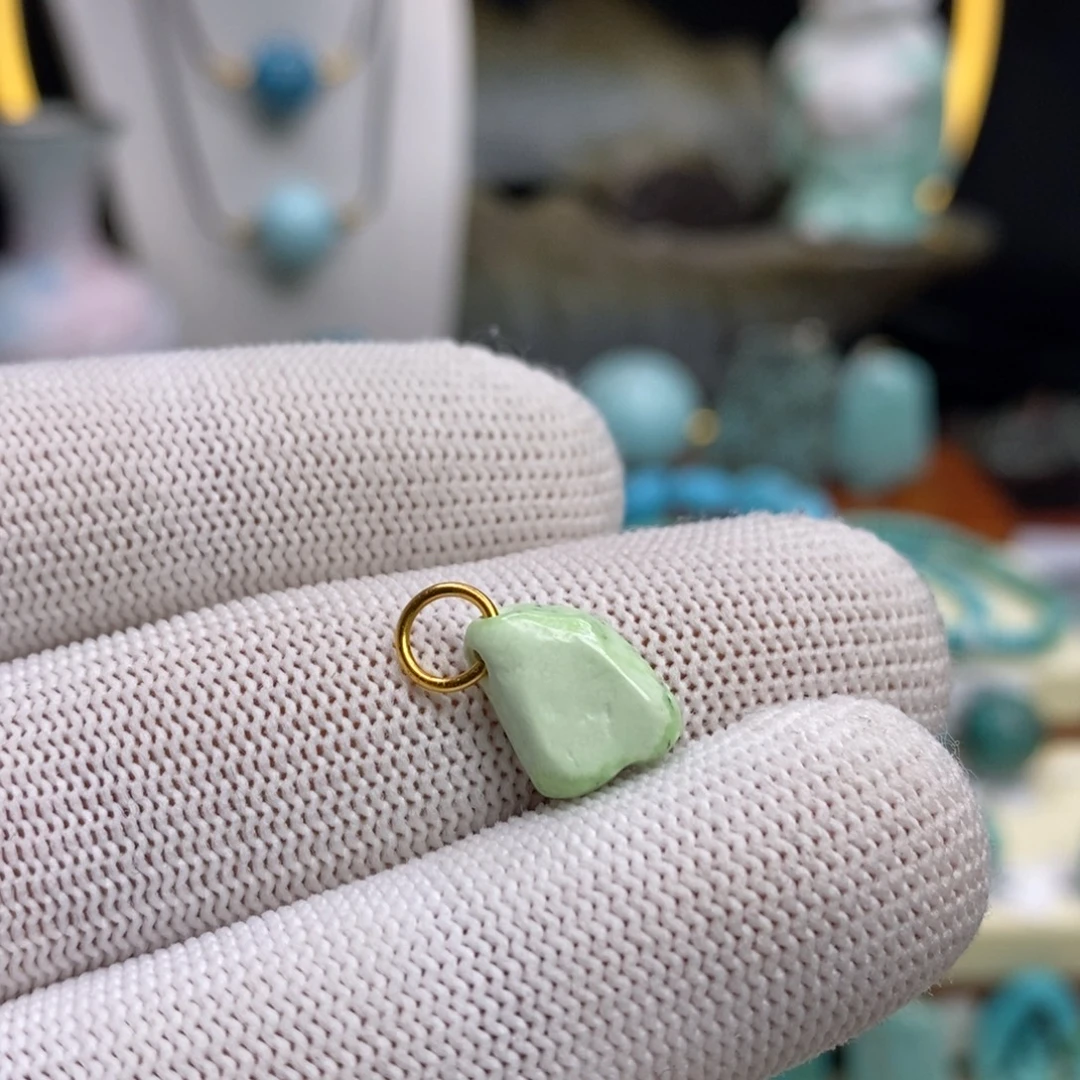 绿松石未镶嵌珠宝奇石