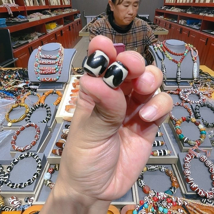 未镶嵌玛瑙/玉髓珠宝奇石