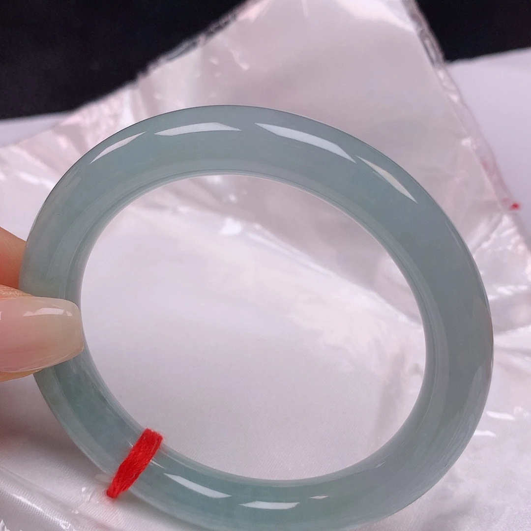【闪购商品】翡翠手镯未镶嵌55+圆条手镯