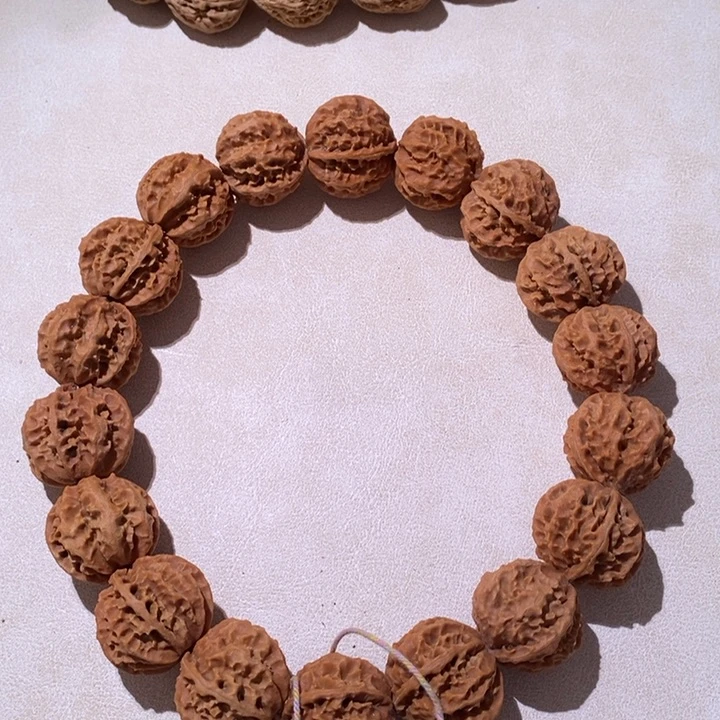 手串文玩核桃…………2