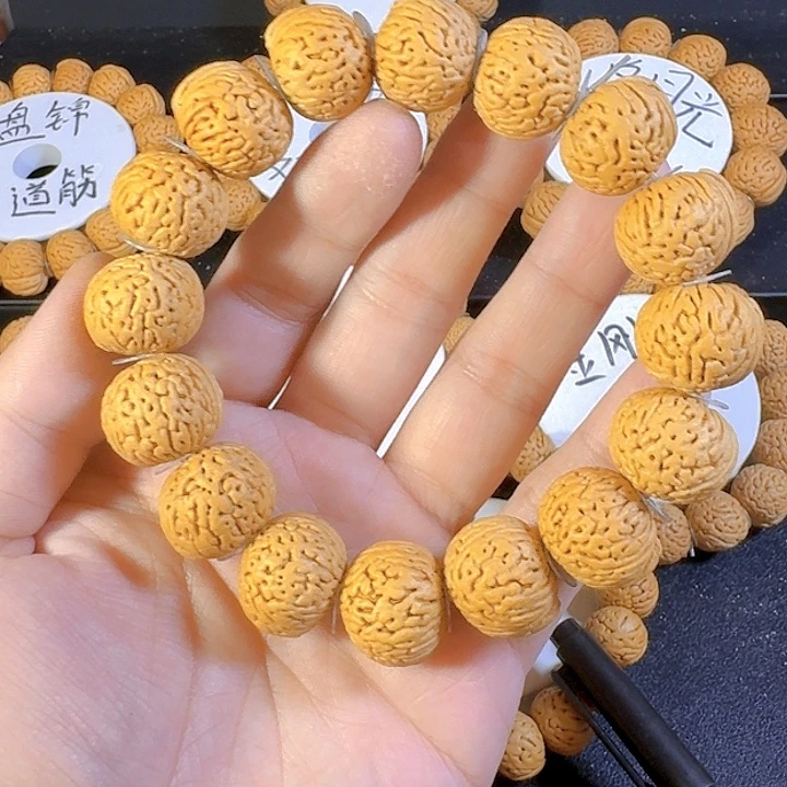 k***d吊坠桃核南瓜玻璃球桃核