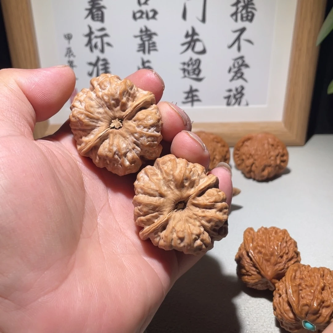 文玩核桃吊坠蛤蟆头40
