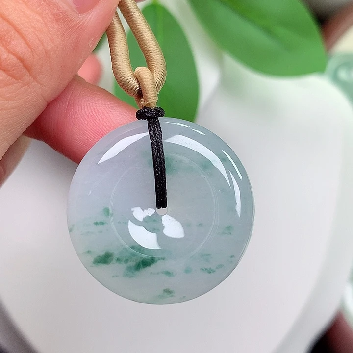 颈饰未镶嵌翡翠平安扣 27.9x5.6mm