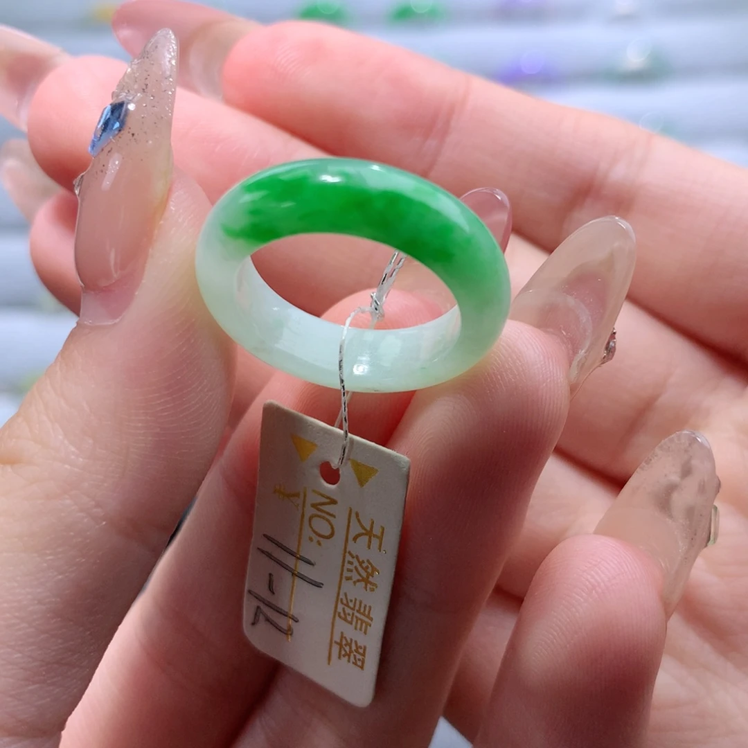 翡翠未镶嵌戒指11/12号