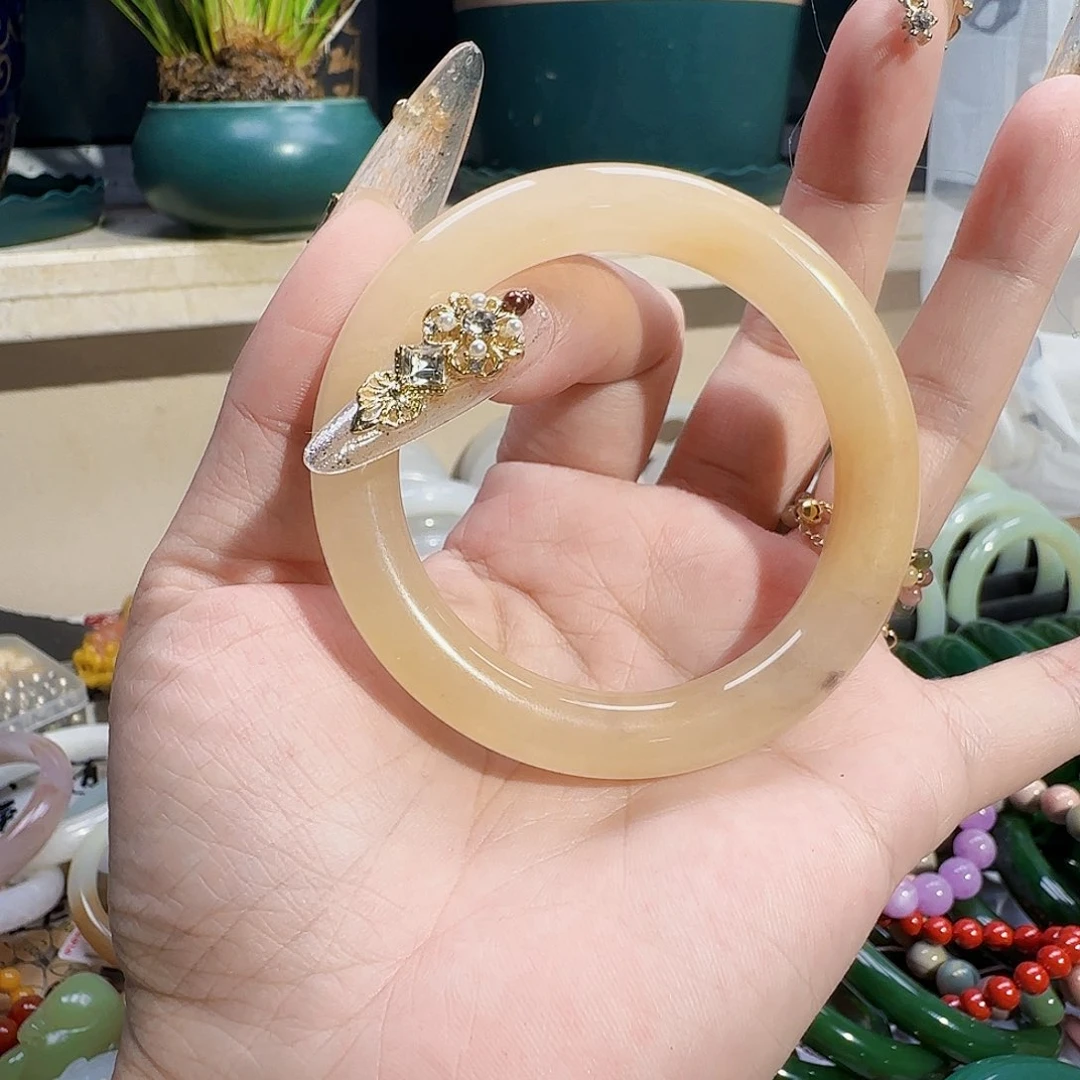 石英质玉手镯合金我****姐