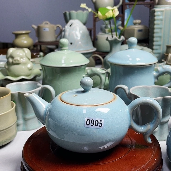 原矿釉天青色壶微瑕
