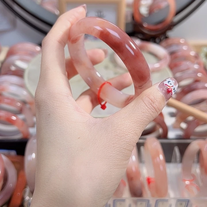 石英质玉手镯未镶嵌?**?