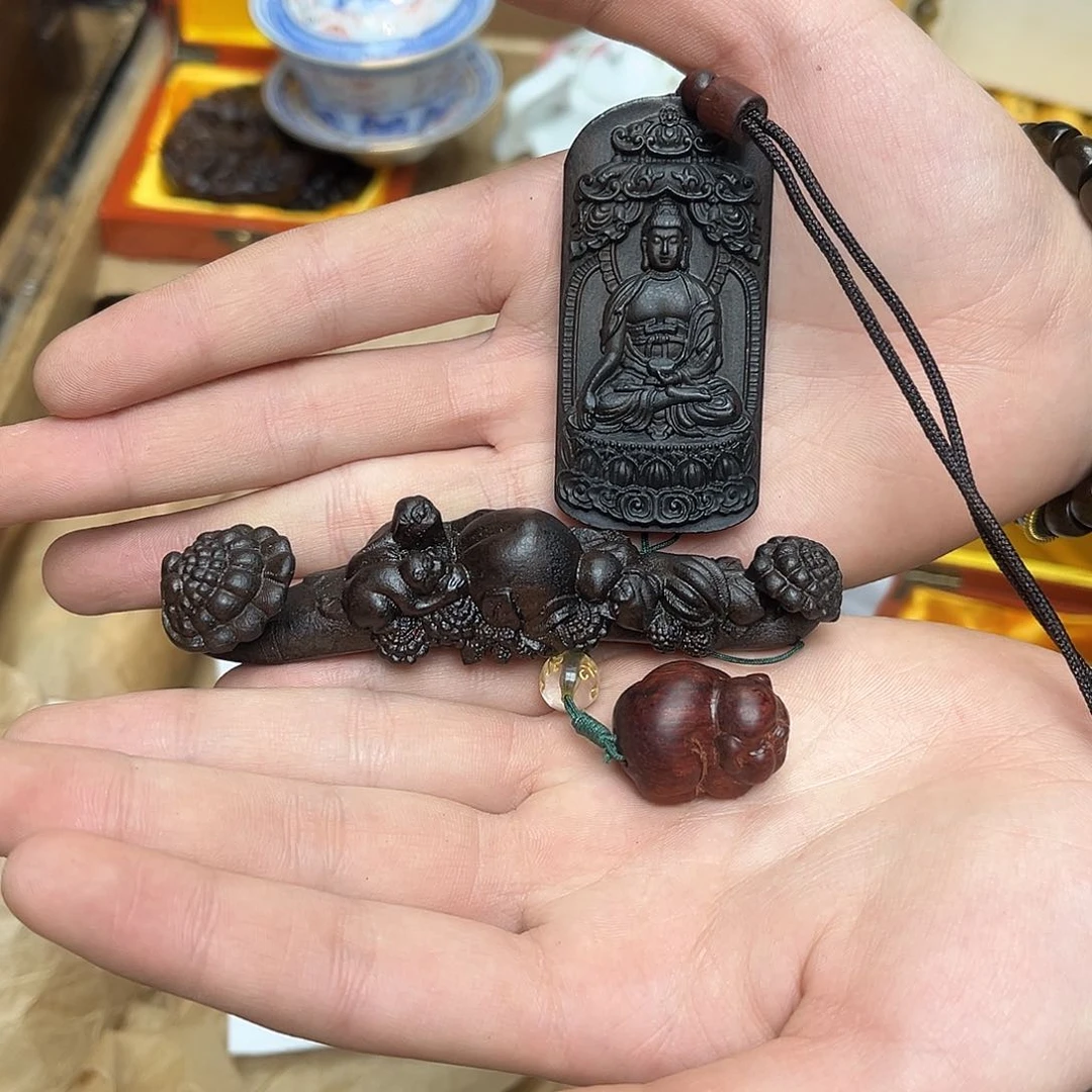 大叶紫檀（黑酸枝木类）