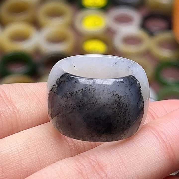 和田玉未镶嵌戒指17.6一口聚墨