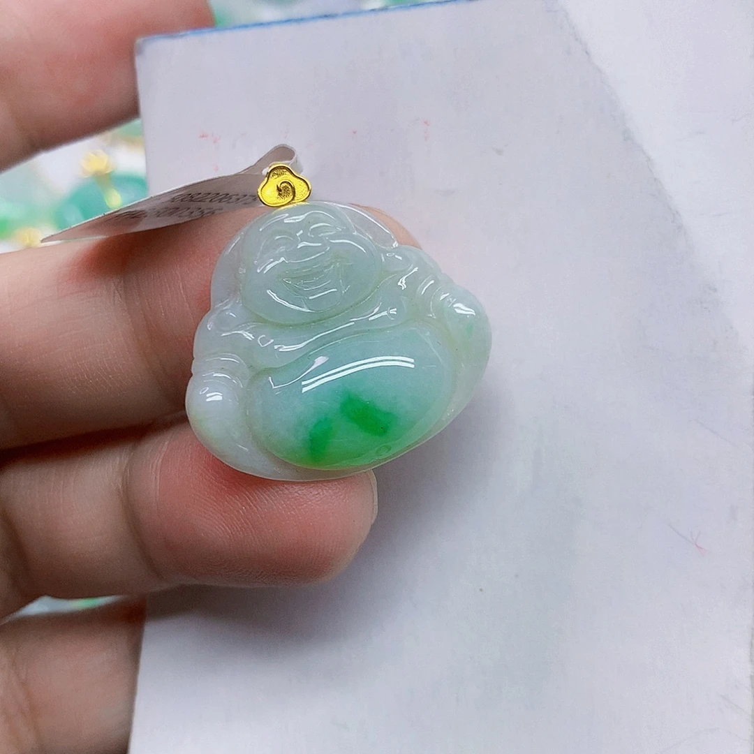 颈饰18K金镶嵌翡翠佛公