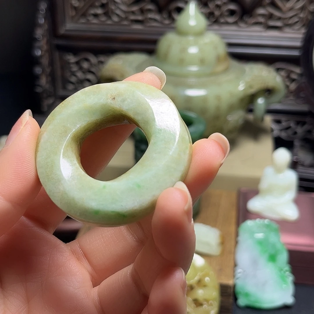 和田玉（糖玉）未镶嵌挂件