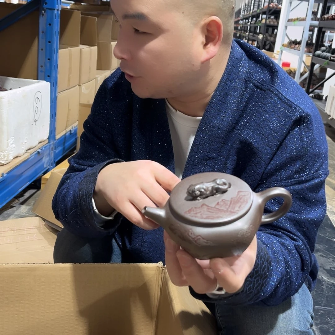 茶壶紫砂tloubenomenoo