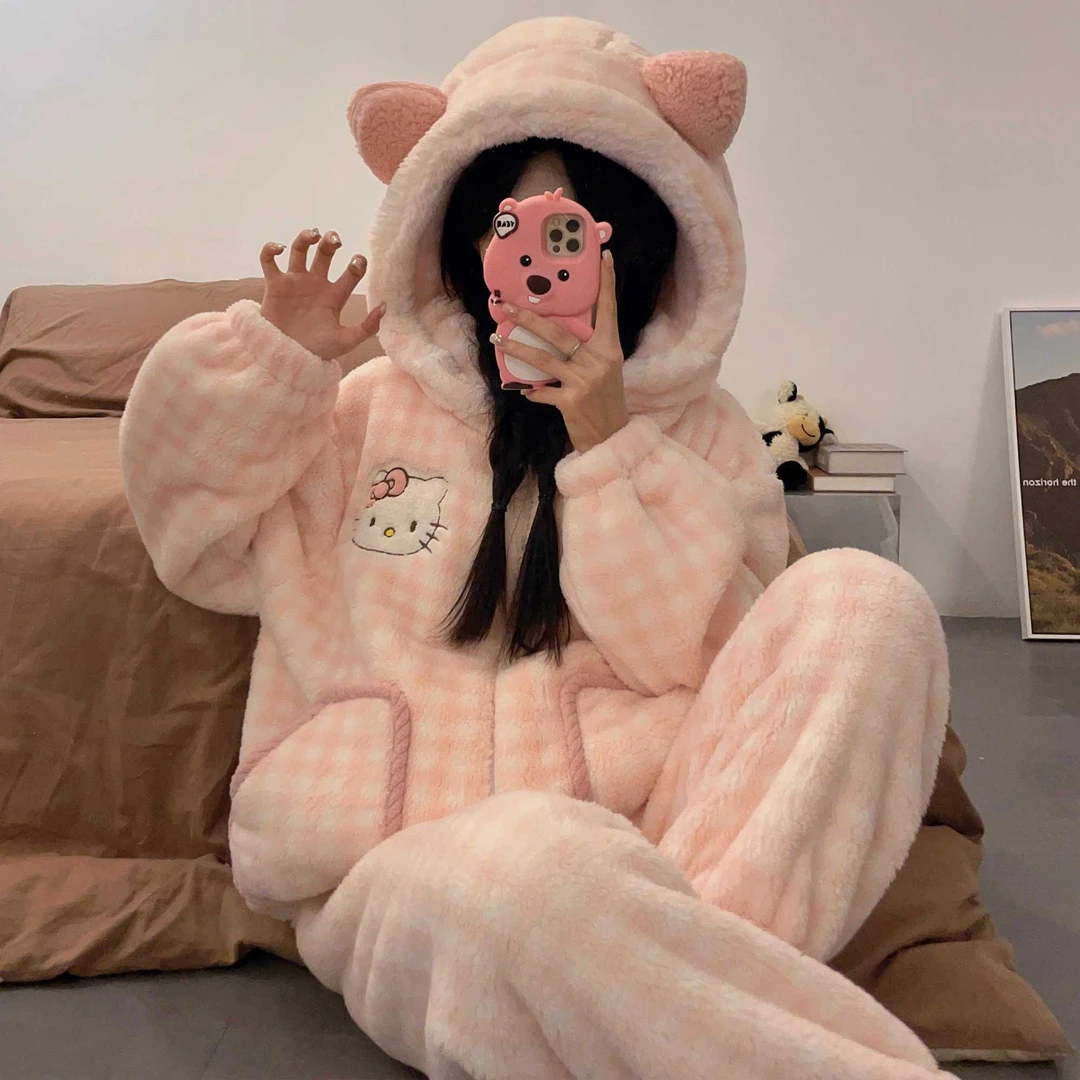 可爱凯蒂猫睡衣秋冬季女新款珊瑚绒加厚保暖卡通法兰绒家居服套装