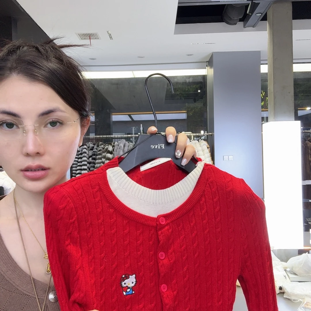 红色Hello Kitty红色Hello Kitty