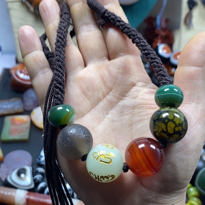 玛瑙/玉髓未镶嵌颈饰