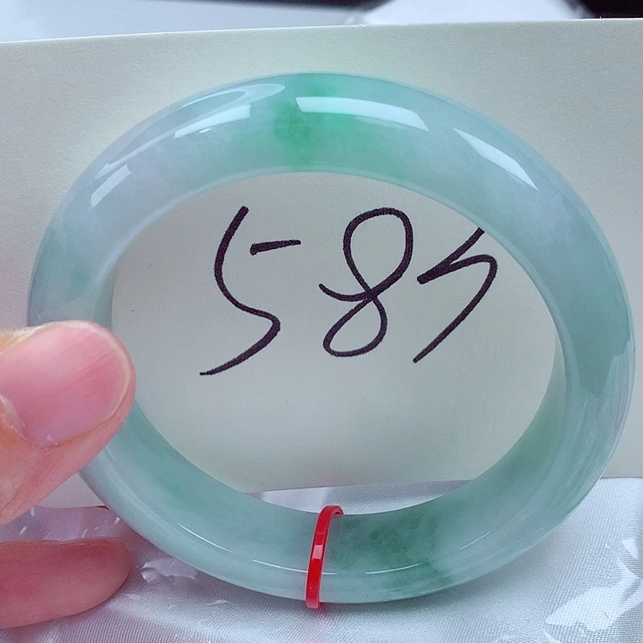 翡翠未镶嵌手镯翡翠