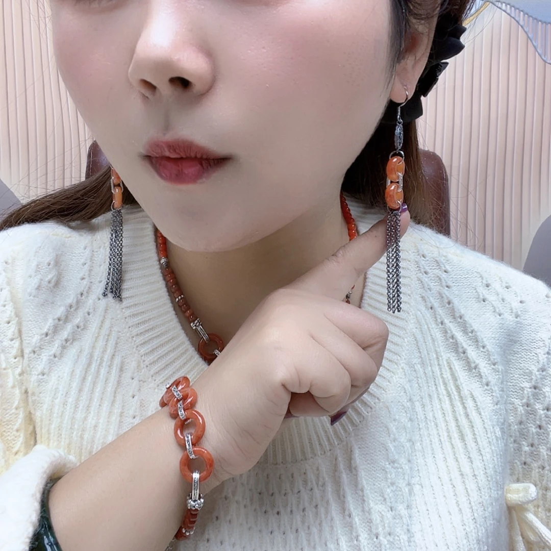 翡翠未镶嵌颈饰耳环