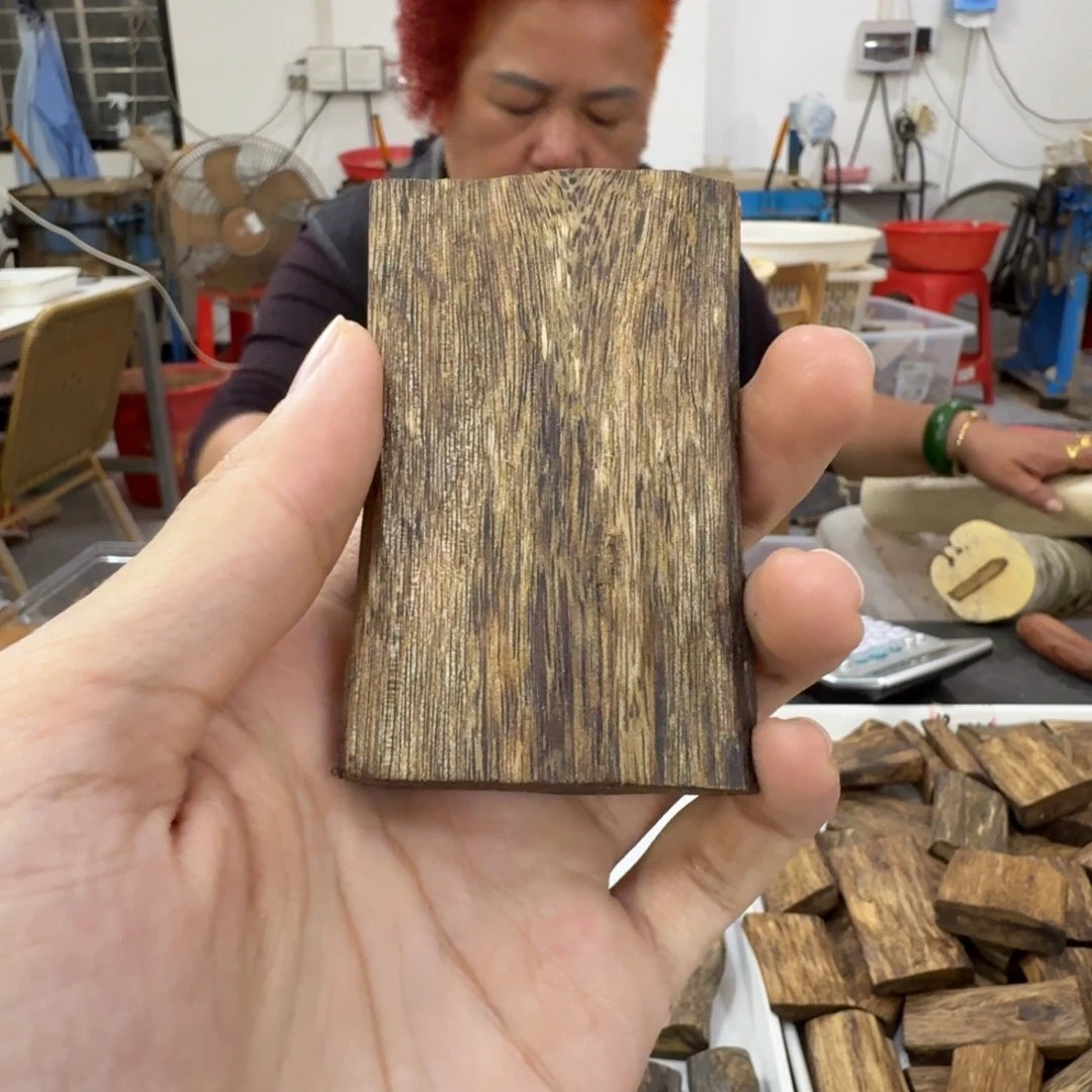 ****。线香奇楠沉香原木