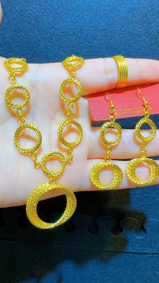 铜合金项链 铜合金项链 【LayLaBez】时尚铜合金项链女士麻花套装