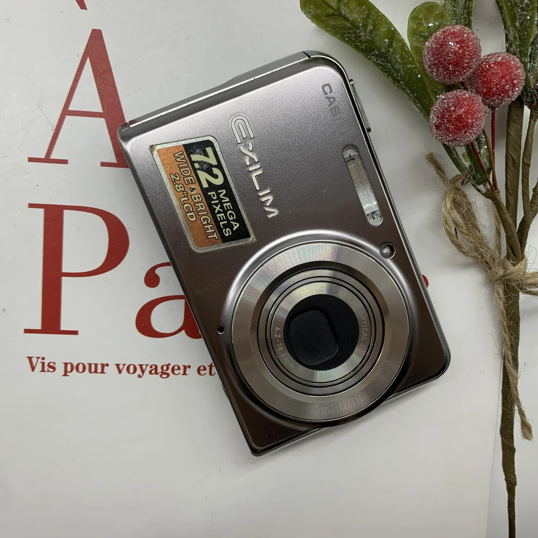 95新 Casio/卡西欧 EX-S770 720万像素 3倍光学变焦（no退no换）