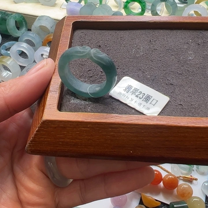 定制翡翠未镶嵌23圈