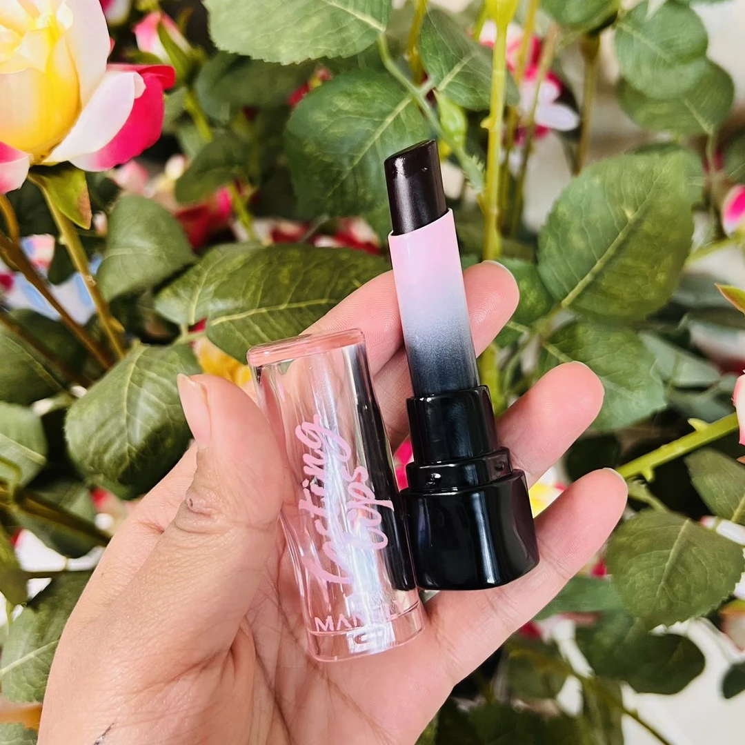 nadiya 推荐轻润特色黑口红