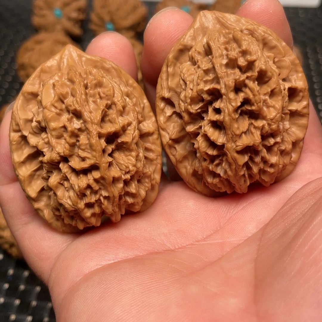 【闪购商品】文玩核桃把件42大刺
