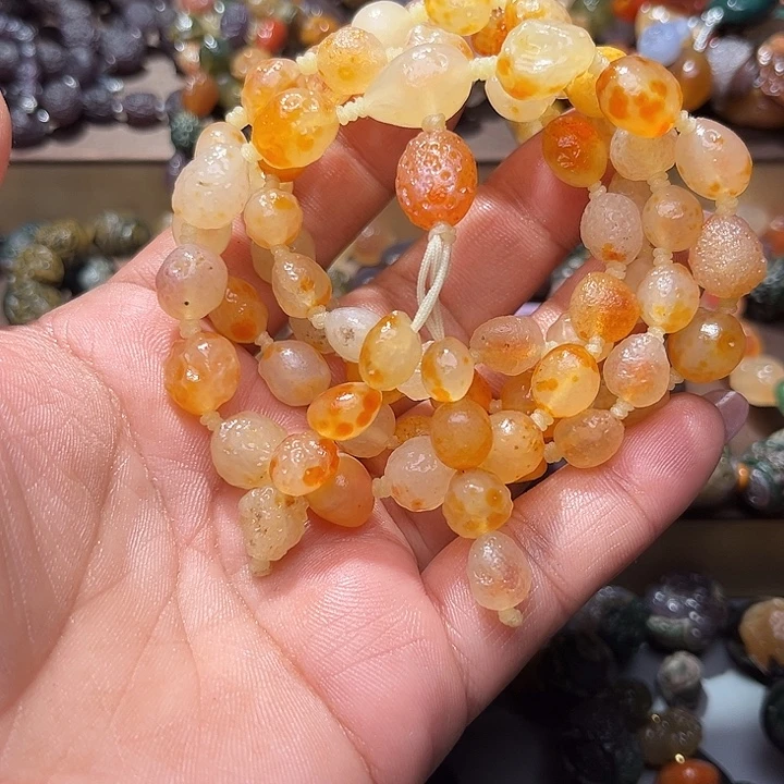 阿拉善彩玛瑙毛衣链