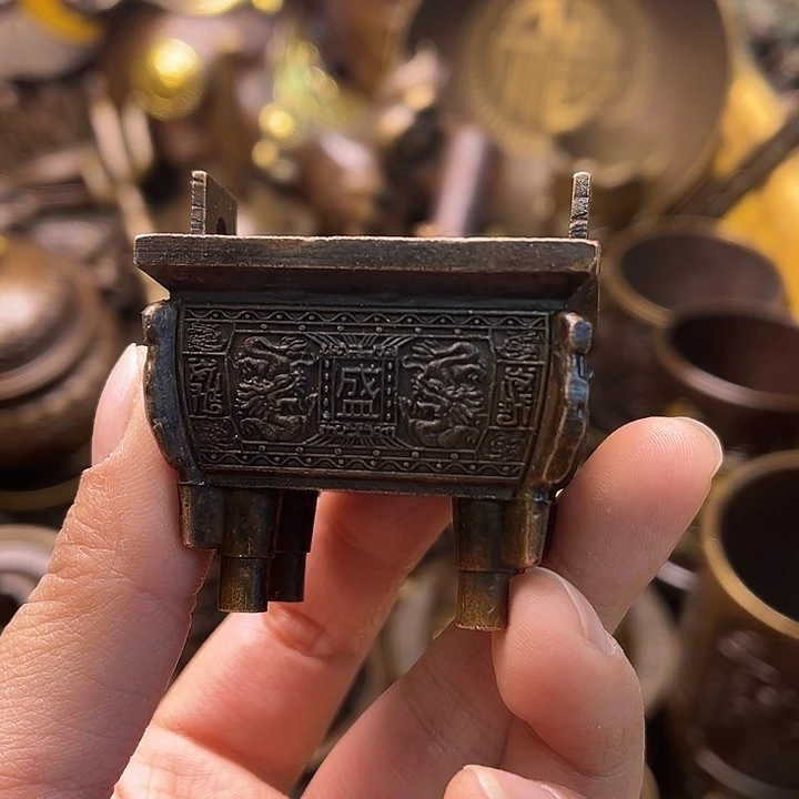 铜234456788899875446899877