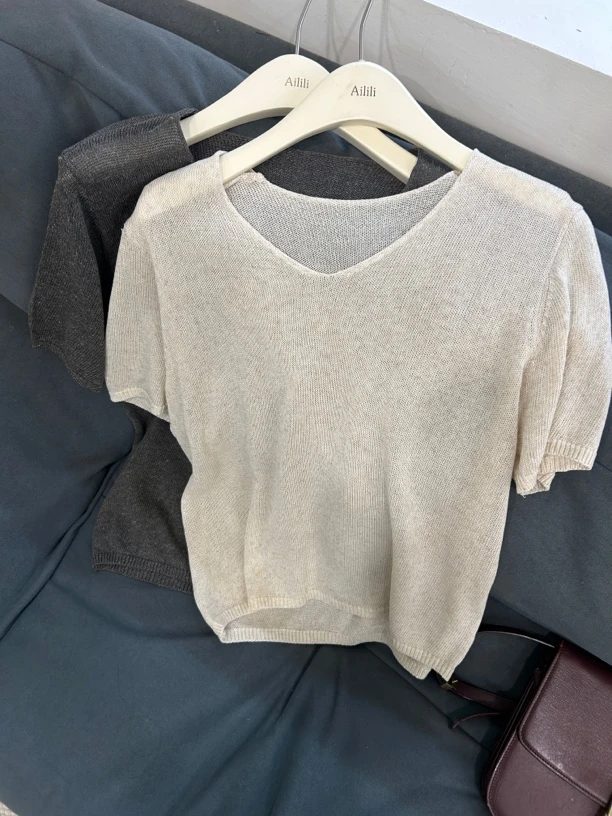 艾里里短袖夏季麻V领INS风设计针织衫女装
