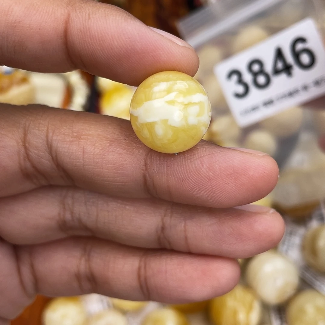 蜜蜡未镶嵌珠宝奇石16