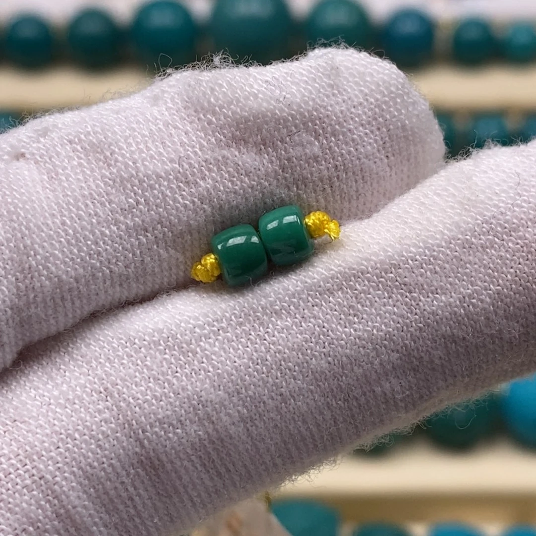 绿松石未镶嵌珠宝奇石4.1mm