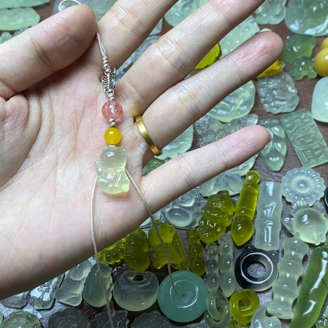 蛇纹石玉合金颈饰