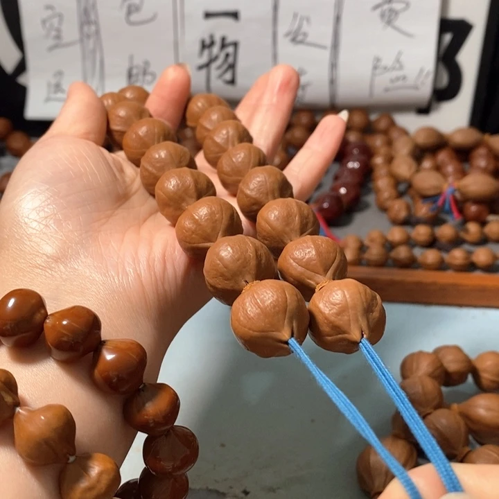橄榄核手串0291精品蒜头铁核18+1颗
