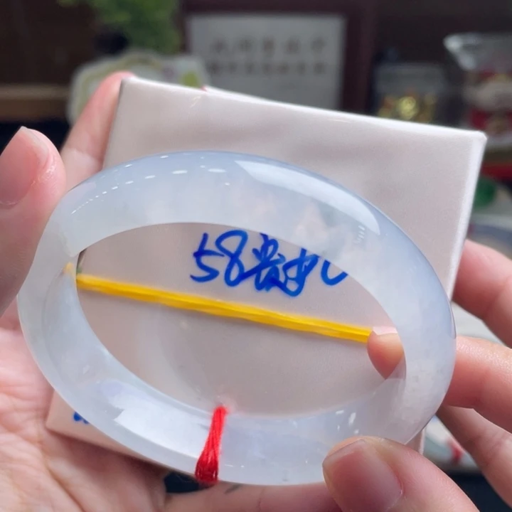 翡翠未镶嵌手镯58贵妃 起光 粉冰