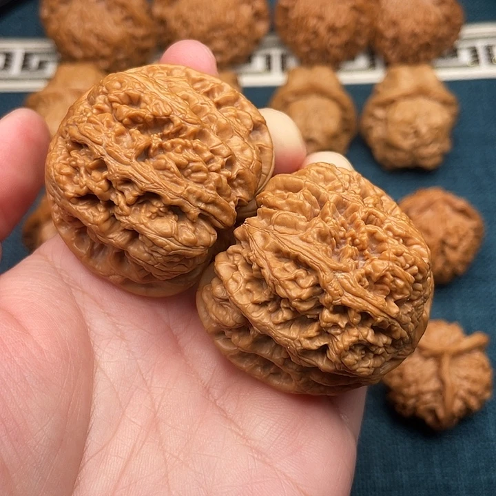 文玩核桃把件粗筋45